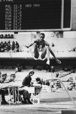 Olympische Sommerspiele 1968 Bob Beamon Mexiko Druck USA 4x6 Foto
