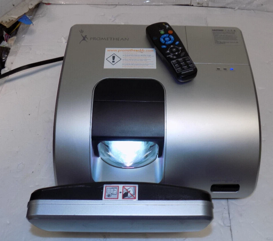 Promethean EST-P1 VGA HDMI WXGA Ultra Short Throw Video Projector with Remote - Image 2 of 4