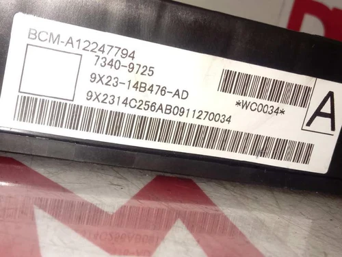 9X2314B476AD Caja Reles/Fusibles para JAGUAR XF 3.0 V6 Diesel Edition 2 5199880 - Imagen 3 de 9
