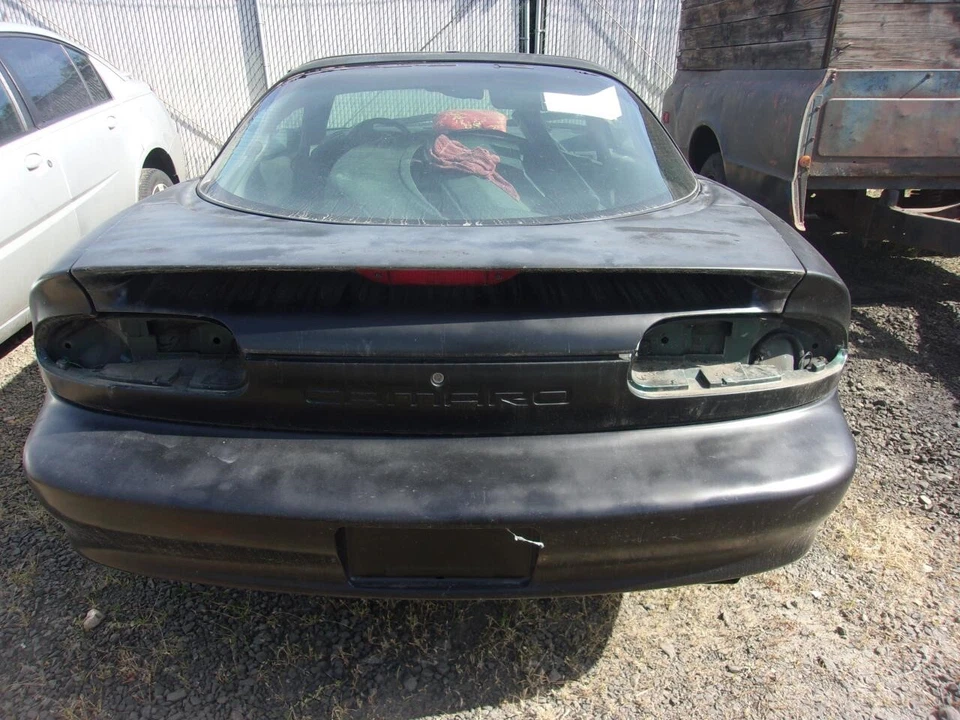 Manija de puerta interior usada se adapta a: Chevrolet Camaro 1995 grado A Foto 3 de 4