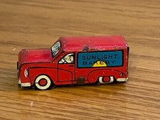 Vintage Tin Sunlight Bakery Cracker Jack Type Charm Tin Litho Toy ay-45