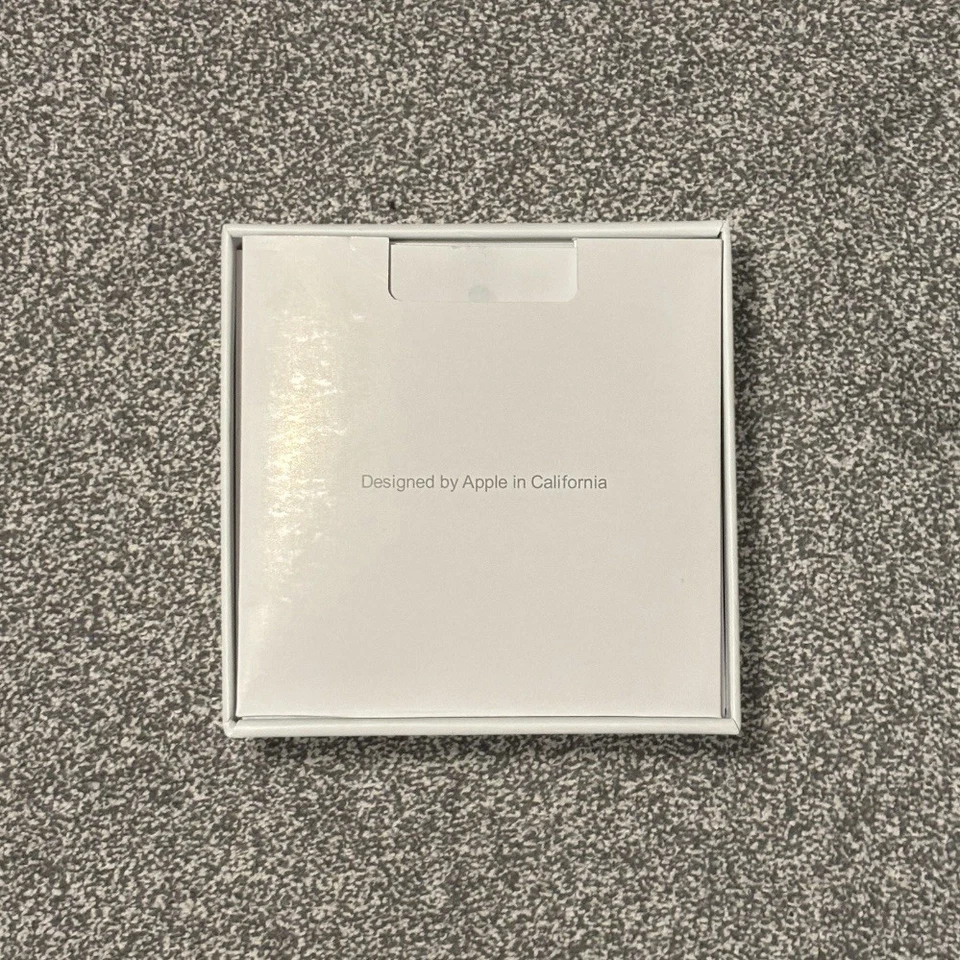 Apple AirPods Pro 2nd Generation - USB-C – Active Noise Cancelling - SEALED - Image 4 of 4