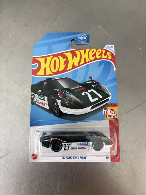67 Ford GT40 Mk.IV Then and Now Hot Wheels 