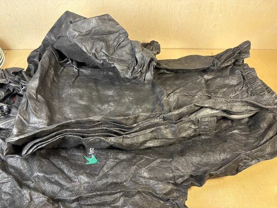 Frogg Toggs Pro Action 2 Pc Rain Suit PA102-01 | Size Small | Appears Unused - Image 4 of 4
