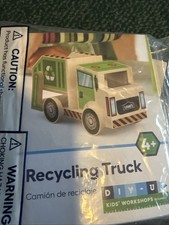 Lowe  s Kids Workshop Kit: Recycling Truck with Patch Dump Truck
