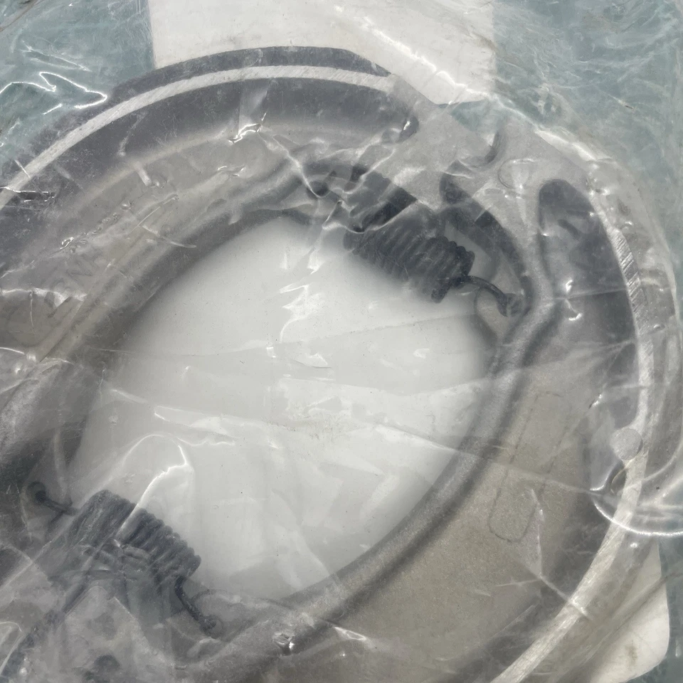 06450-GCE-930 Zapatas de freno traseras genuinas Honda CT 110 NOS Foto 3 de 4