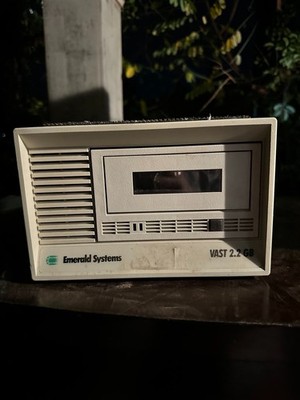Exabyte TT2000 Mammoth-2 External SCSI LVD Tape VAST Drive EMERALD SYSTEMS 2.2GB