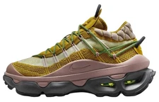 Nike Air Max Flyknit Venture Bronzine Smokey Mauve Womens FD2110-700