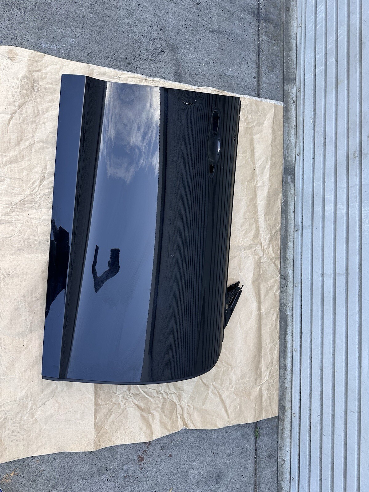RIGHT FRONT DOOR SHELL ASSEMBLY OEM 19K 14-19 MASERATI QUATTROPORTE Q4 3.0