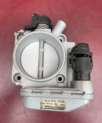 1997 MERCEDES BENZ E320 Throttle Body Bosch 0205003042 for sale  