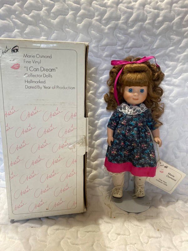 MARIE OSMOND FINE VINYL "I CAN DREAM" COLLECTOR DOLL-DOCTOR, ORIGINAL BOX 10”