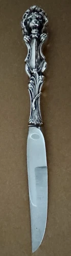GORGEOUS FRANK SMITH WALLACE LION PATTERN STERLING STEAK KNIFE 8 3/8”