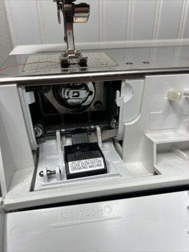 Bernina Artista 730E Sewing and Embroidery Machine Tested Working W/Foot Pedal! - Picture 15 of 22