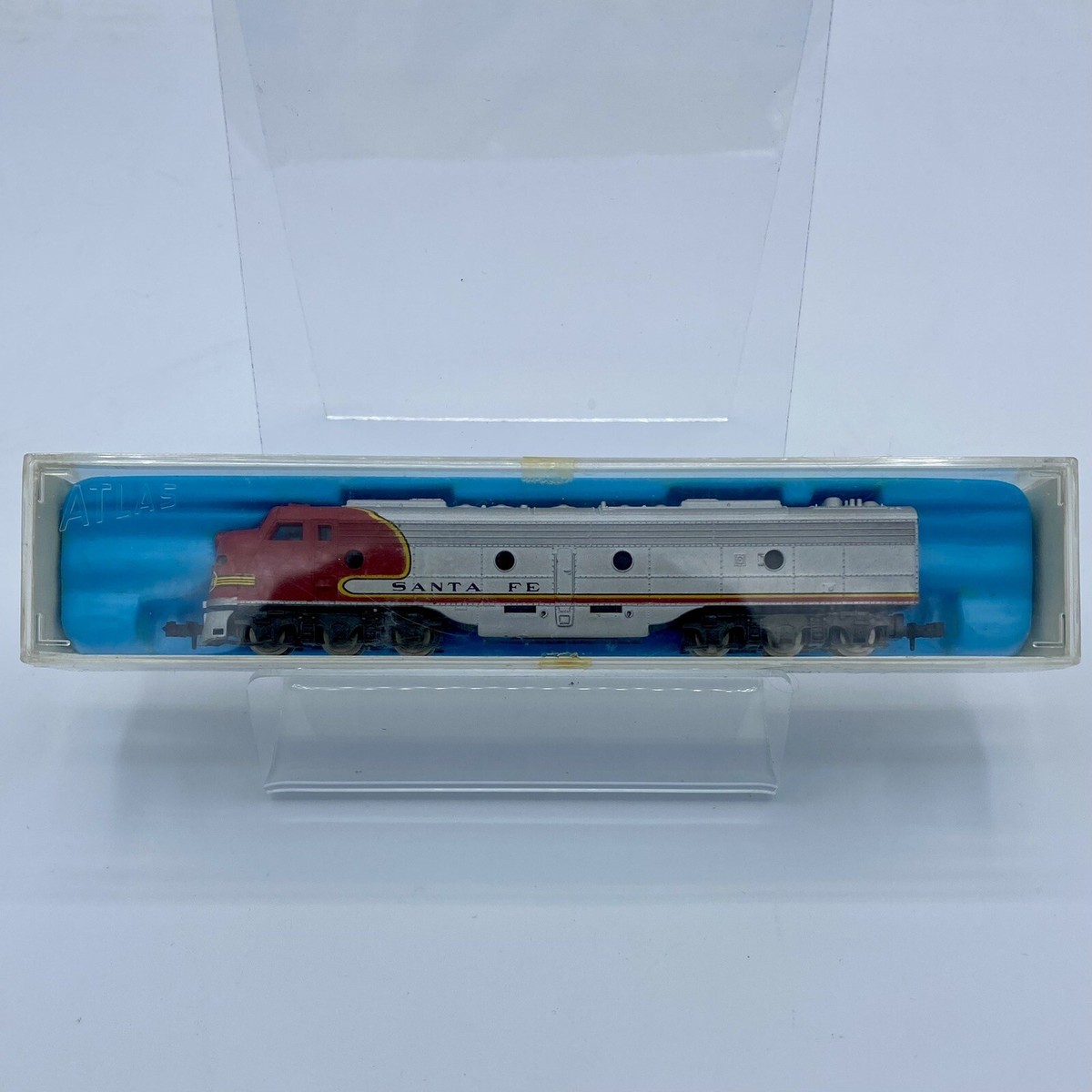 ATLAS Nゲージトレインセット　atlas ngauge trainsets Atlas N-Gauge Ready to Run Train Set 2001-1498 Santa Fe