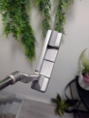 BETTINARDI BB8 Blade Putter Golf Club   SuperStroke Black/White Grip  ️34''