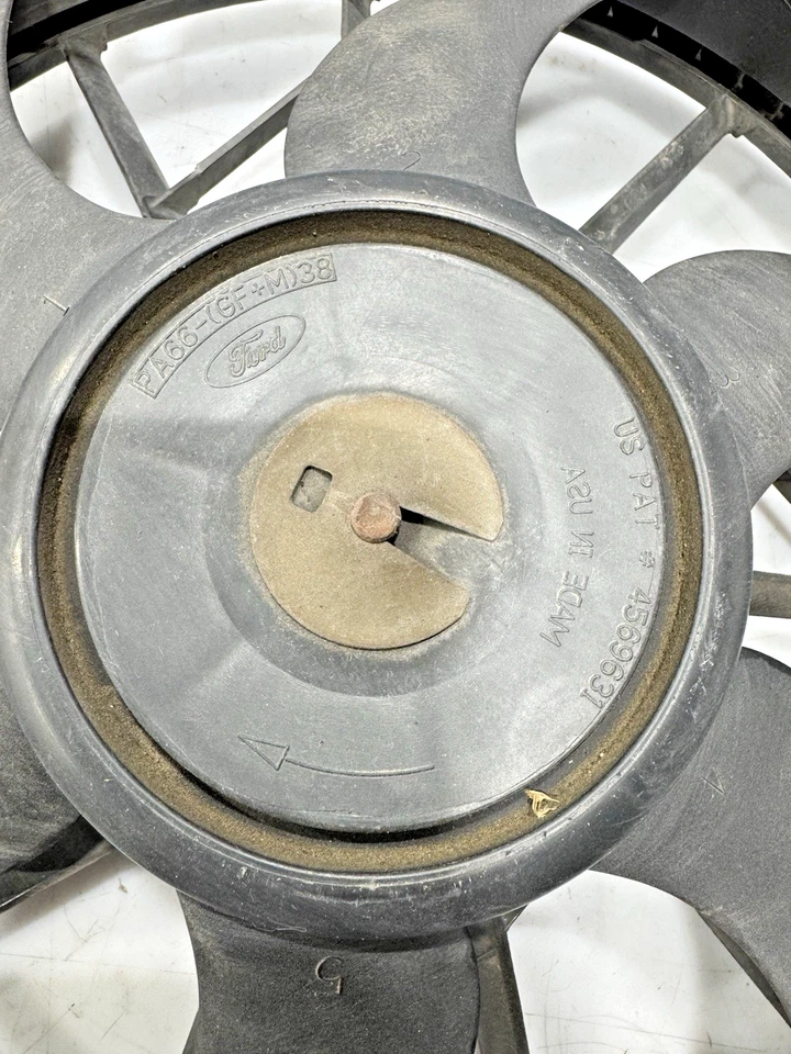 Ford Taurus 2004 ventilador de refrigeración eléctrico P/N 4F13-19E786-Aj pieza usada original fabricante original Foto 3 de 4