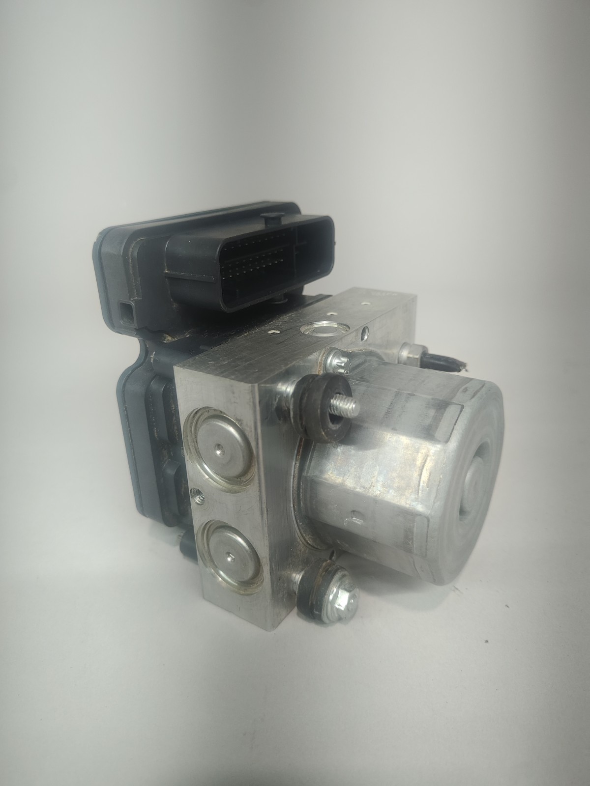 Bosch 0 265 255 090 / 670032973 Maserati ABS ESP Pump Module Controller OEM