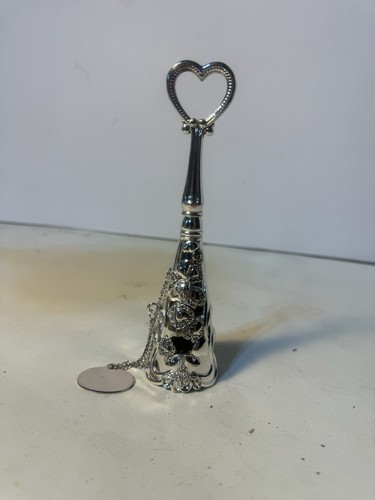 Vintage Sheridan Silver Plated Bouquet Holder | Hearts