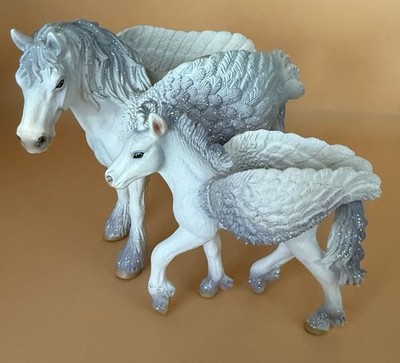 Schleich Bayala Pegasus Family - Sunrise Pegasus Mare And Foal