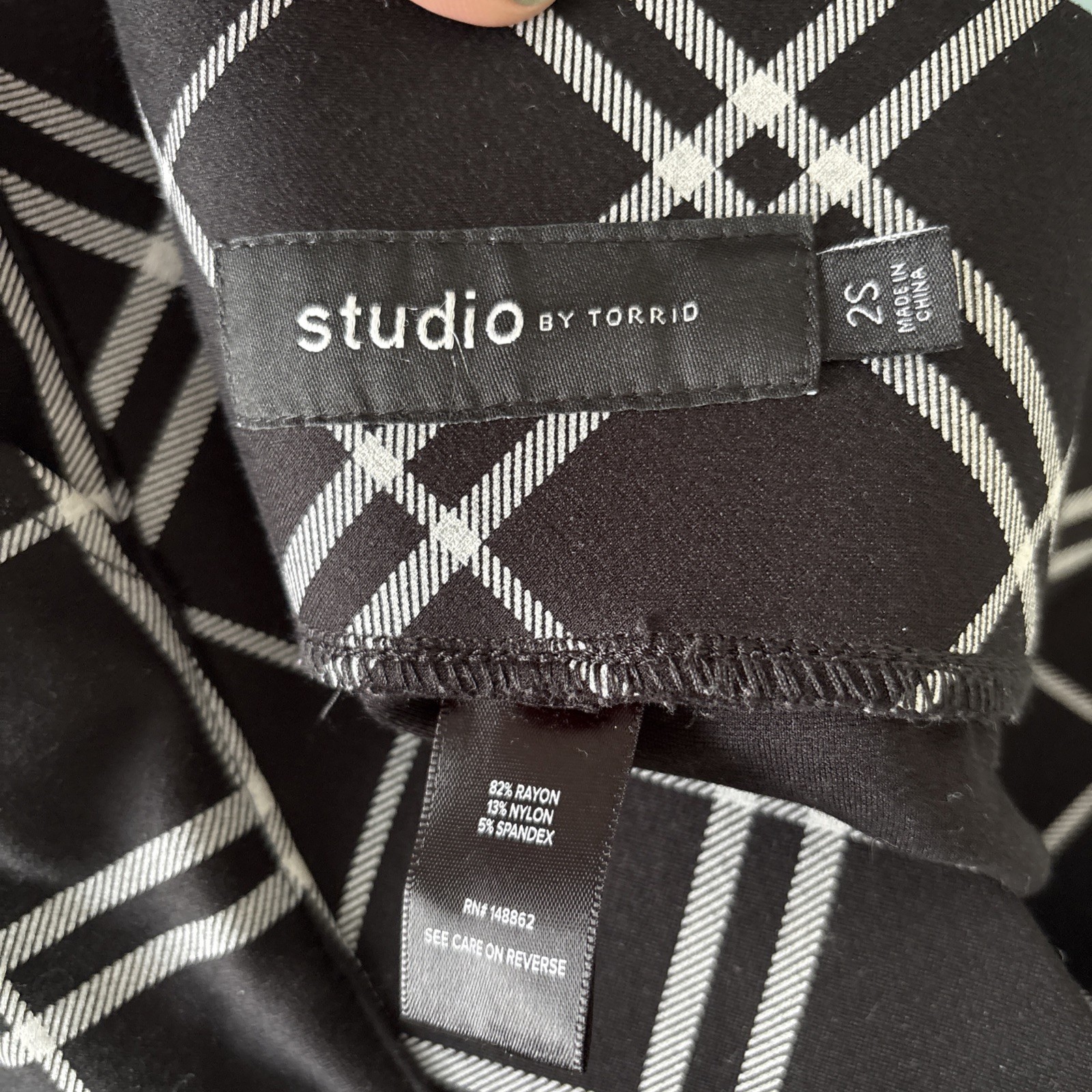 Torrid Studio Pull-On Pocket Pixie Wide Leg Pants… - image 3