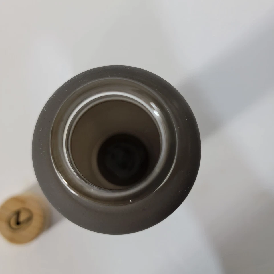 New Lexus H2GO Glass Water Bottle w/Rincon Bamboo Cap - Dark Grey Holds 18 Oz - Image 2 of 4