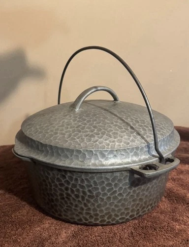 Vintage Wagner Ware Dutch Oven 1930- 1950 With Lid No Cracks No Pitting