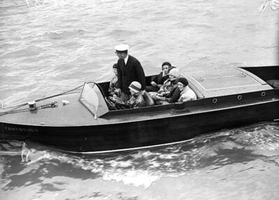 Greece's king and the aristocracy on Lee Guinness's yacht 1929 OLD PHOTO
