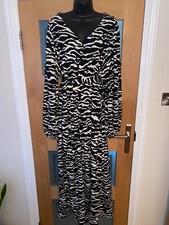 BODYFLIRT BLACK & WHITE TIGER STRIPE DRESS & OPTIONAL TIE BELT SIZE 2XL UP TO 26