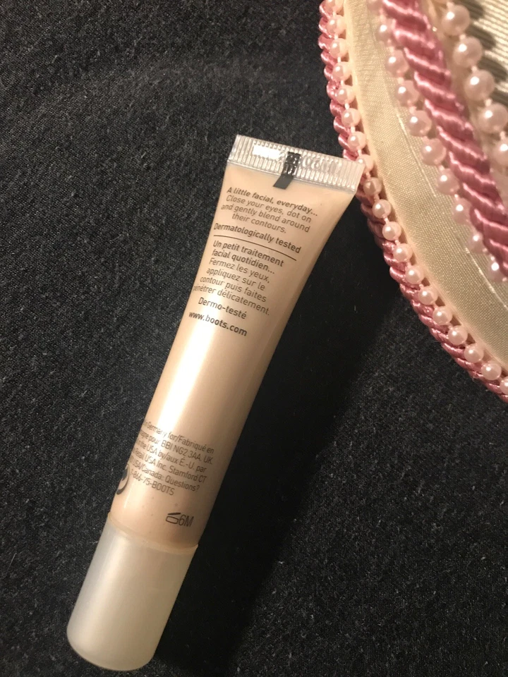 Crema de ojos Boots No 7 PROTECT PERFECT Protection et Perfection tamaño completo 0,5 oz Foto 2 de 2