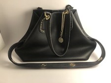 Borsa a mano in pelle nera Carpisa