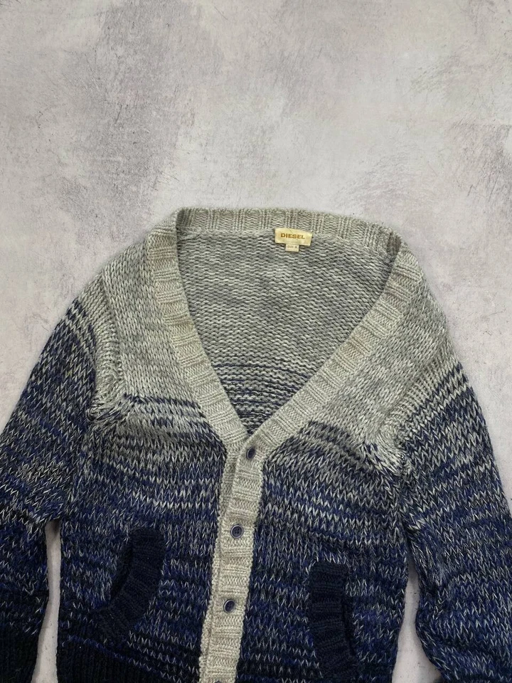 Cárdigan Diesel Gris Crema Grueso Tejido Invierno Navidad Hombre’s Mediano Foto 2 de 4