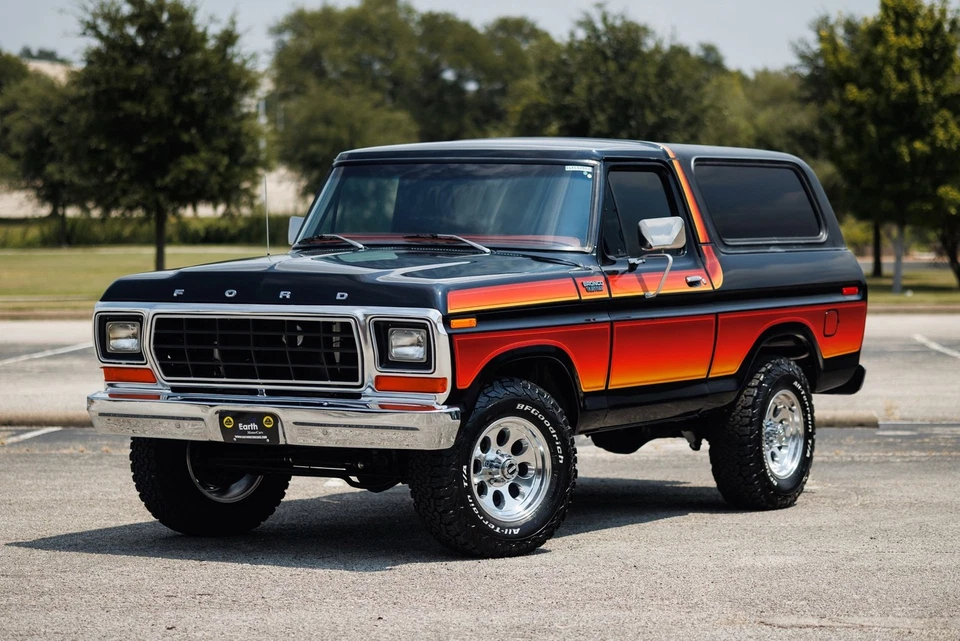 Ford Bronco Restomod 1979 construcción personalizada 5,0 ¡Coyote! Foto 3 de 4