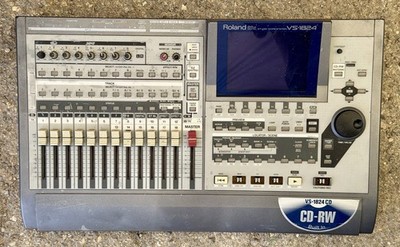 Roland VS-1824CD Digital Studio Workstation (18 tracks FOR PARTS OR NOT WORKING