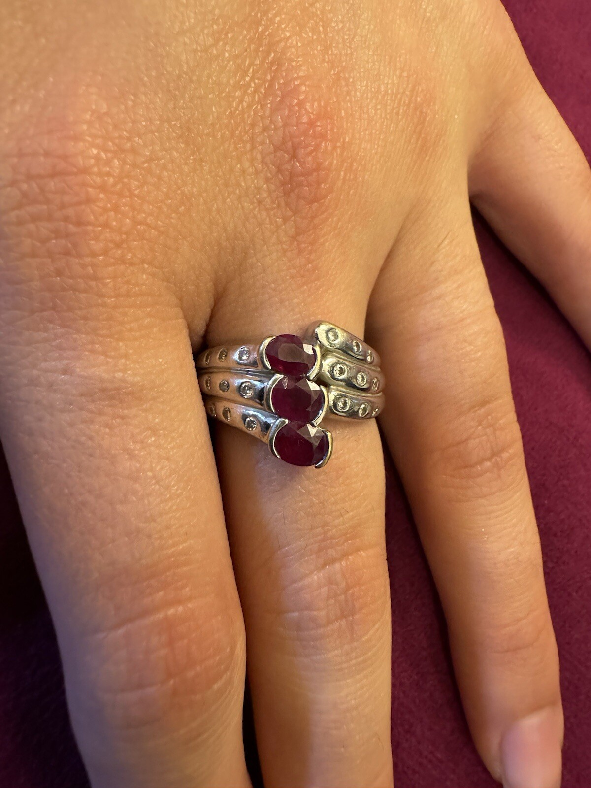 18k Solid White Gold And Ruby Ring 7 Grams Size 6… - image 8