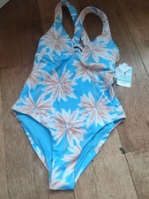 Roxy Wave Catcher Costume Size Medium RRP  70