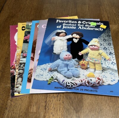Lot of 6 Vintage Crochet & Craft Pattern Booklet Doll Clothes Clothespin Critter