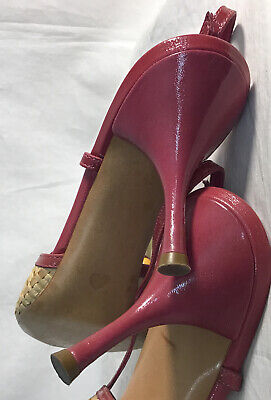 Moschino Shoe Fuchsia Patent Leather Floral And Fruit Charm Moschino Shoe Fuchsia Patent Leather Floral And Fruit Charm
