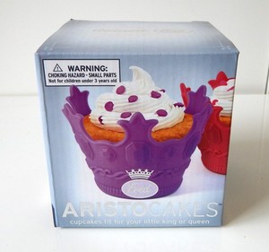Fred Aristocakes Silicone Crown Cupcake Molds - Set of 4 - New