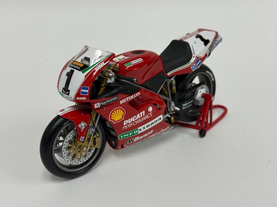 1/12 Minichamps Ducati 996 Superbike of Carl Fogarty form 2000  122001201 ABG108 - Image 2 of 4