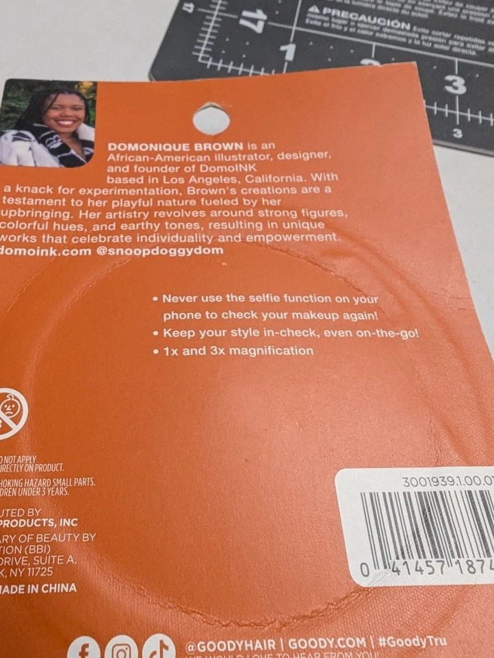 Goody Domo Ink Domonique Marrón Niña Afroafricana Espejo Compacto Lote 2 Sellados Foto 3 de 4