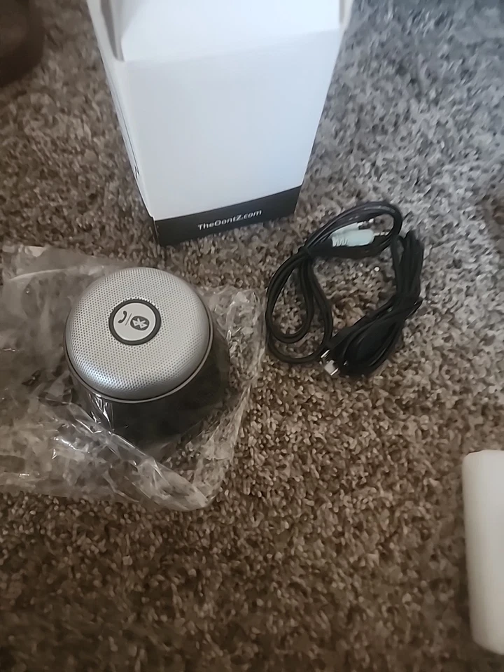 Cambridge Soundworks The OontZ Curve Bluetooth Speaker - Image 2 of 4