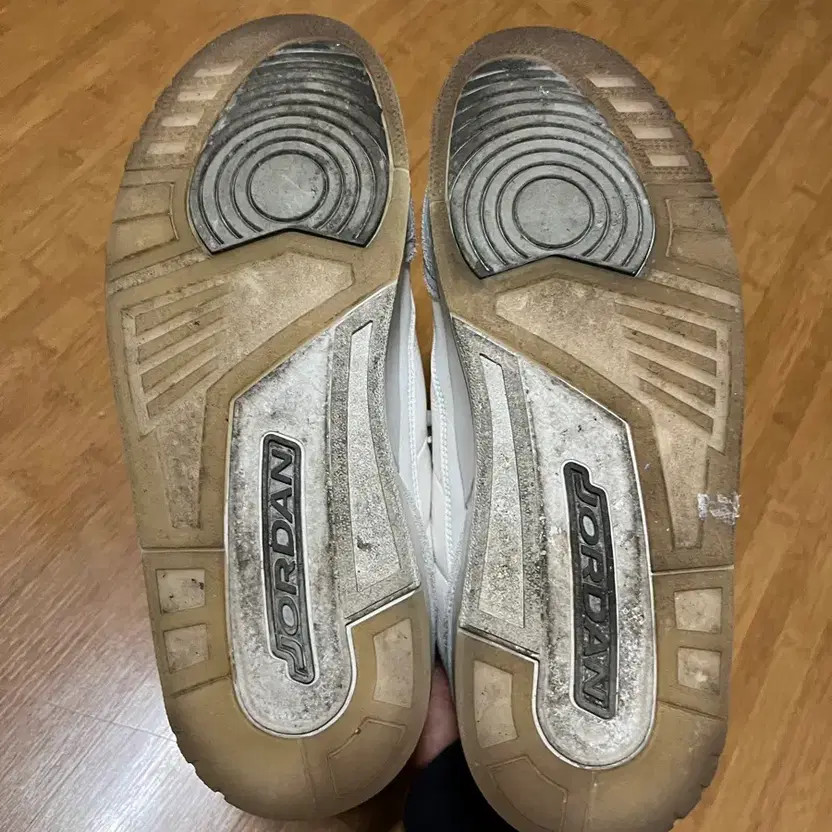 Air Jordan 3 Ivory Sneakers 300 Size for Men thumbnail 2