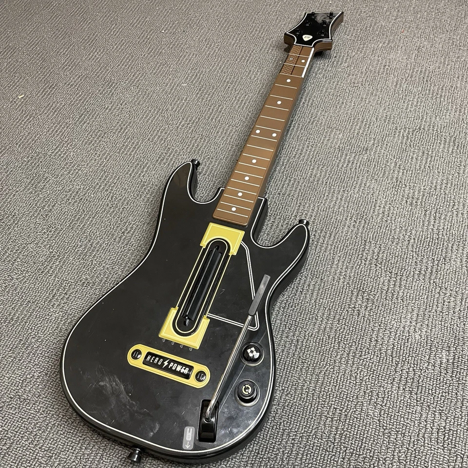 Guitar Hero Live Guitar - PS3 PS4 XBOX ONE 360 Wii U - No Dongle - - Image 2 of 4