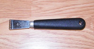Vintage Rowoco Econome Black Handheld 3/4'' Stainless Steel Citrus Zester FRANCE 