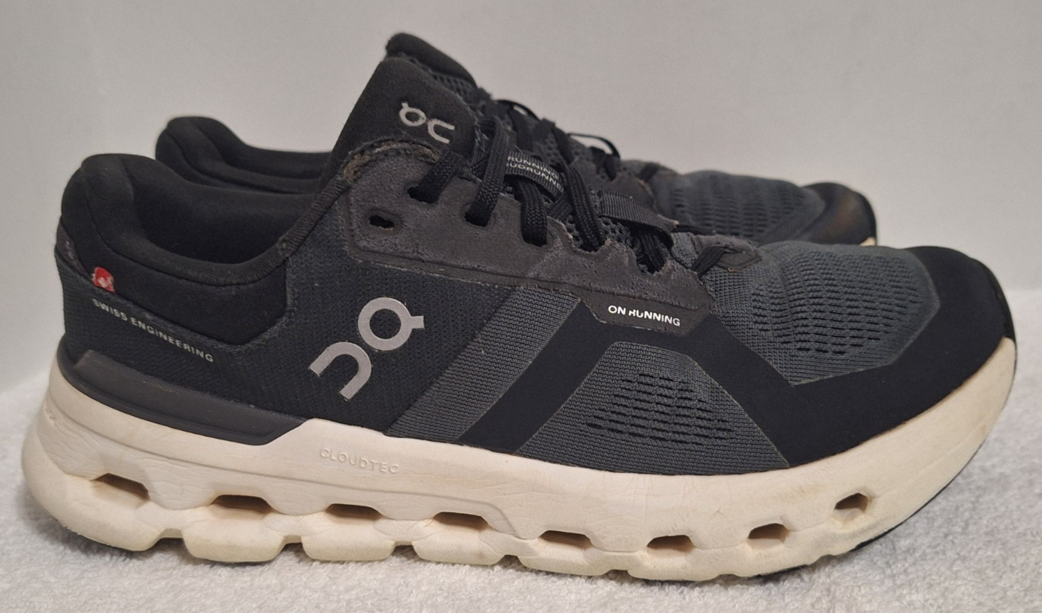 On Running Cloudrunner 2 Black/Eclipse Running Sh… - image 3