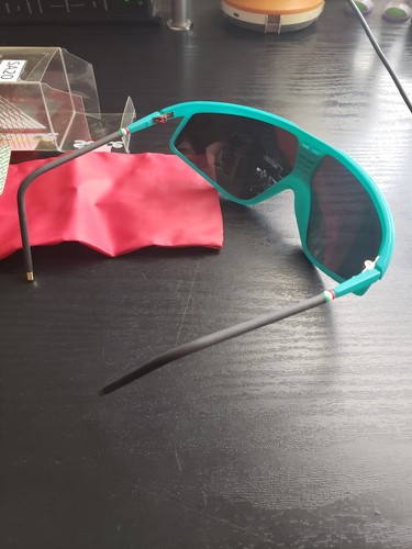 🔥🚨Occhiali da sole vintage anni 80 90 Salice scudo turchese teal designner NOS viola - Foto 8 di 10