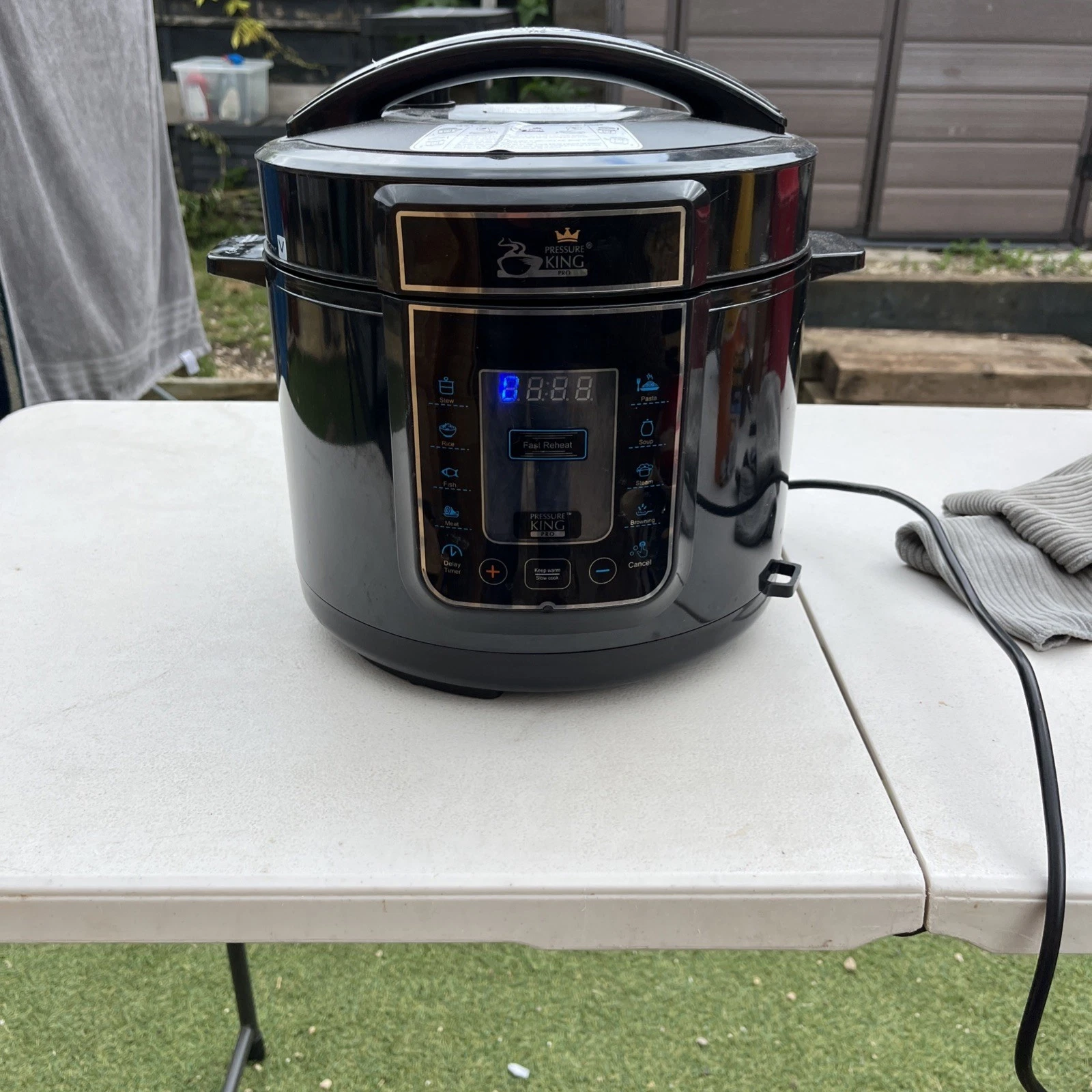 Pressure King Pro Pressure Cooker Black 900W 5L Model NO.SC-40SA