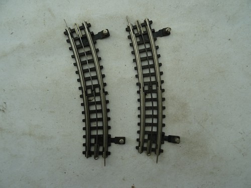 Trix Express H0 Gleismaterial 2x Trenngleis gebogen  733 - 4733 gut | Condition: Gebraucht