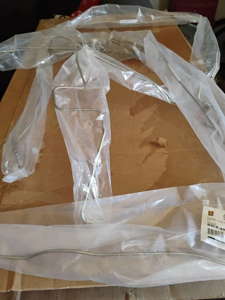 Omix 16737.51 Full Brake Line Set Non -ABS for 97-06 Jeep Wrangler Foto 2 de 4