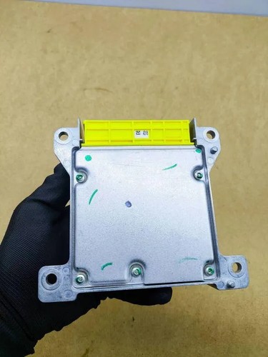 MERCEDES-BENZ C W204 Airbag-Steuergerät A2048709426 2.10 Diesel 2010 33115815